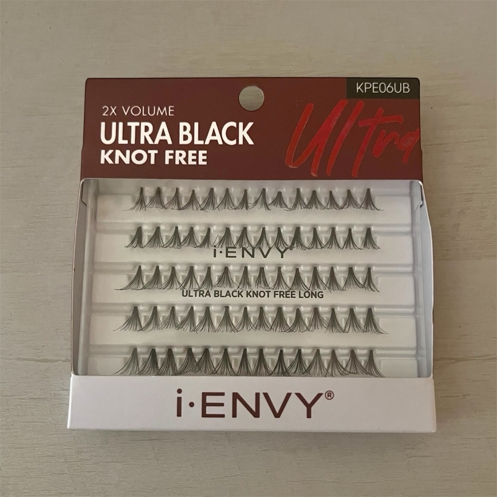 i-ENVY 2X Volume Ultra Black Knot-Free Lash Clusters